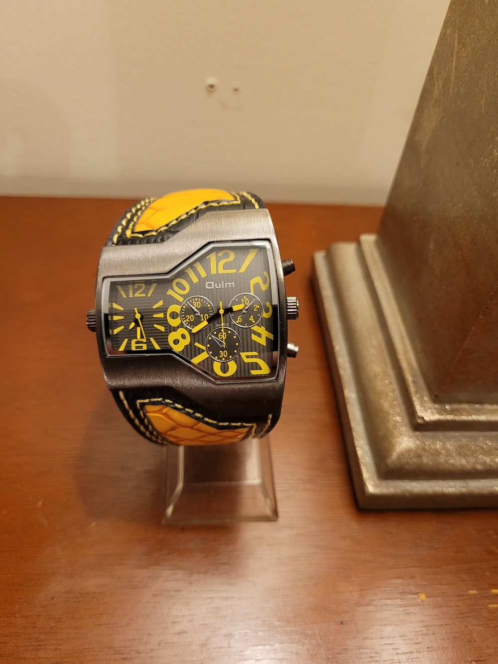 Brand New Oulm Black and Yellow Dual Time Men's Watch